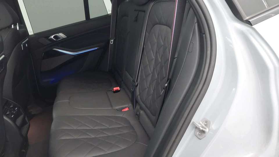 BMW X5 - Imagem 12