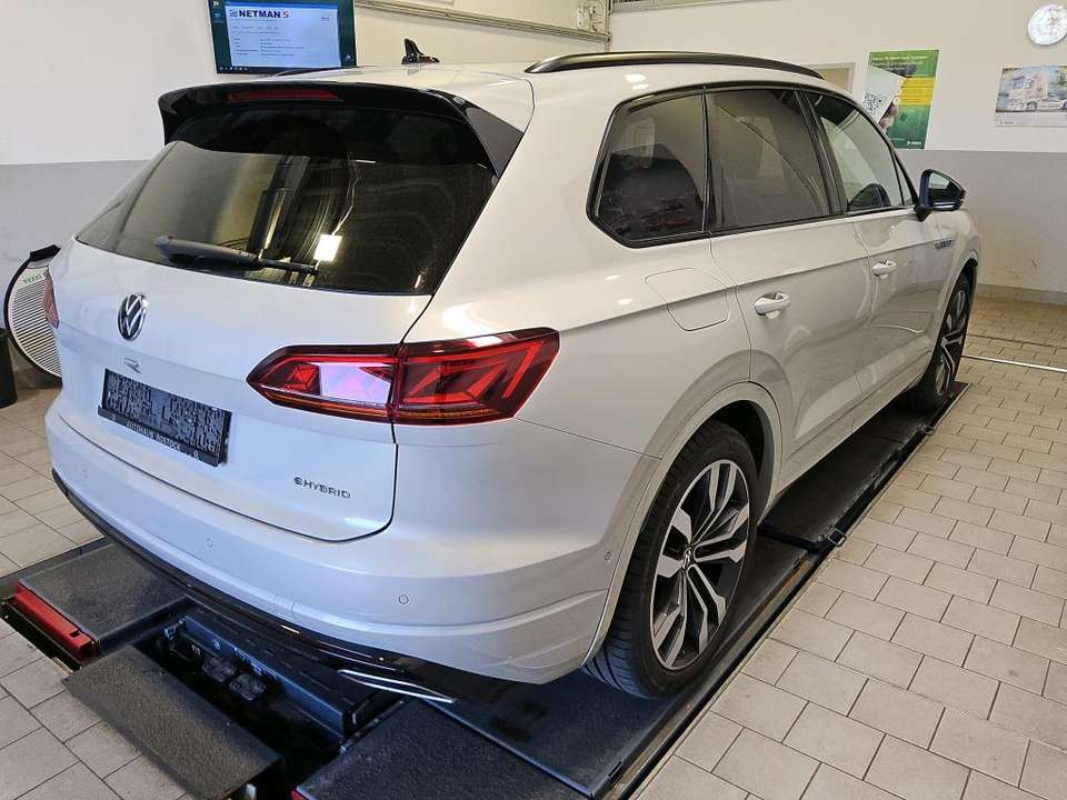 Volkswagen Touareg - Imagem 8