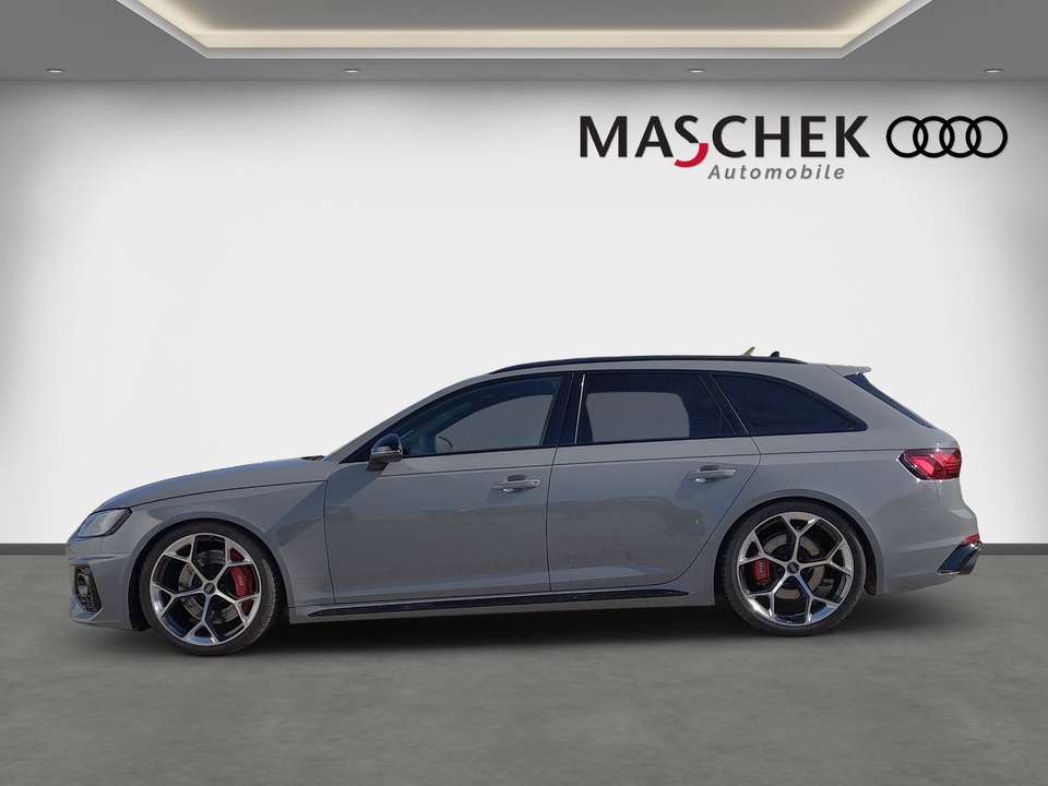 Audi RS4 - Imagem 3