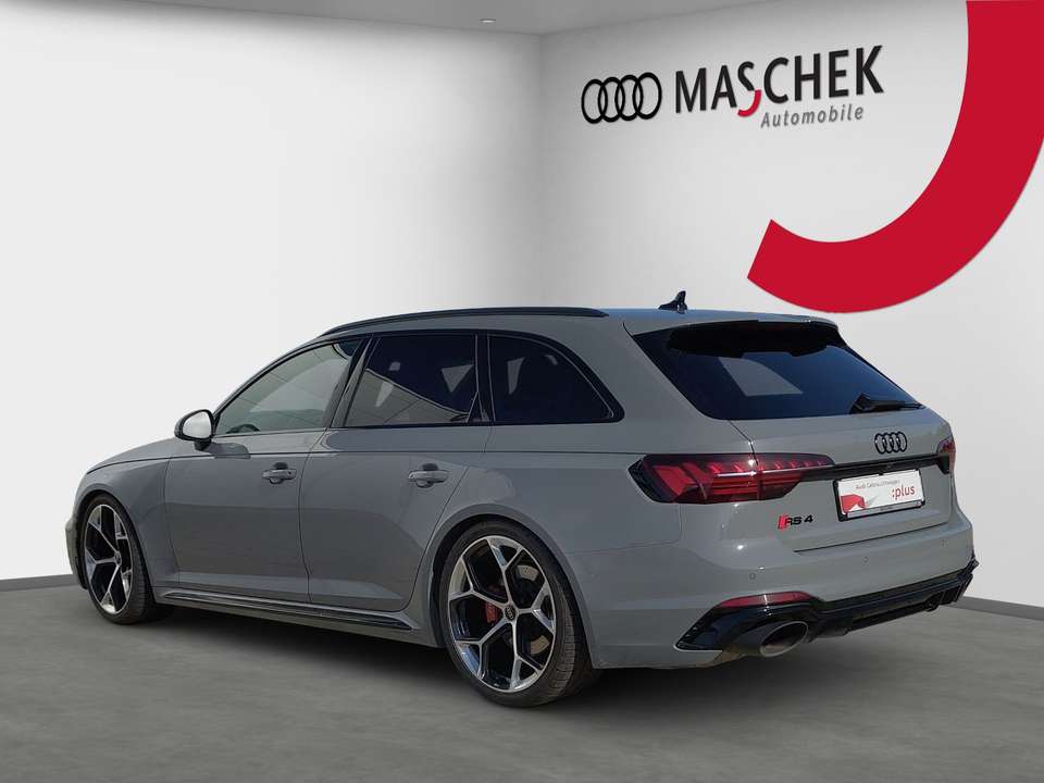 Audi RS4 - Imagem 4