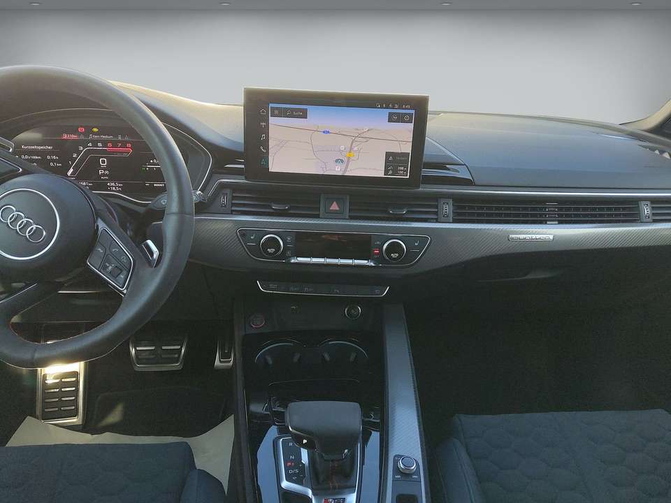 Audi RS4 - Imagem 10