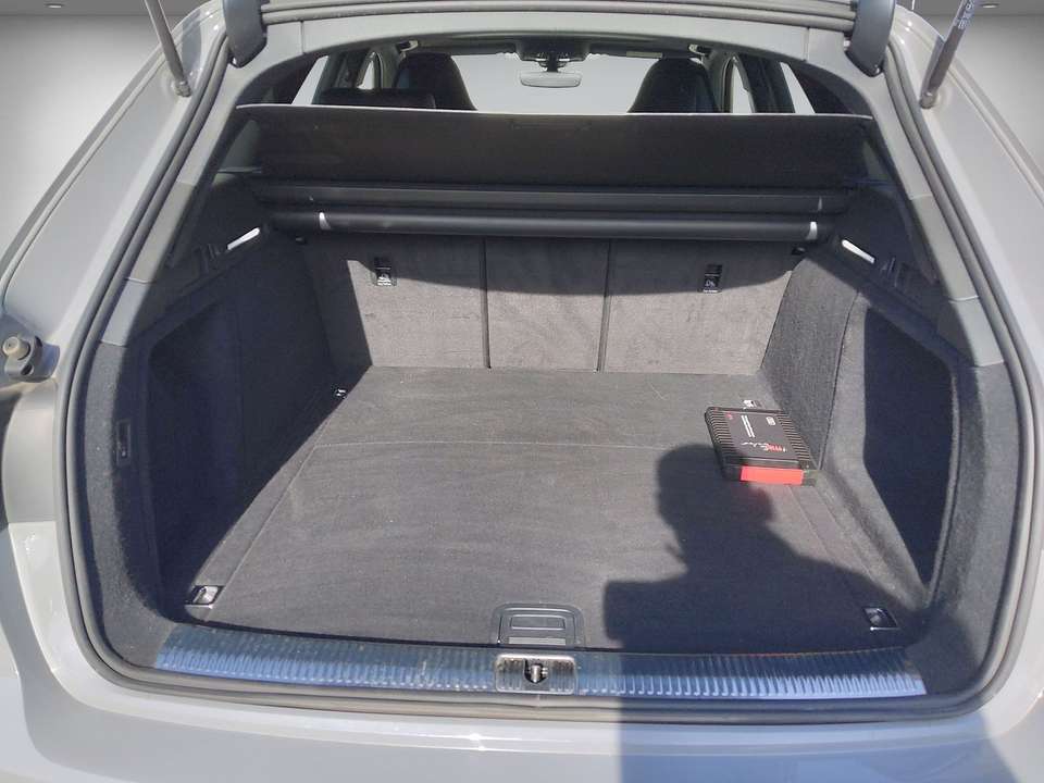 Audi RS4 - Imagem 14
