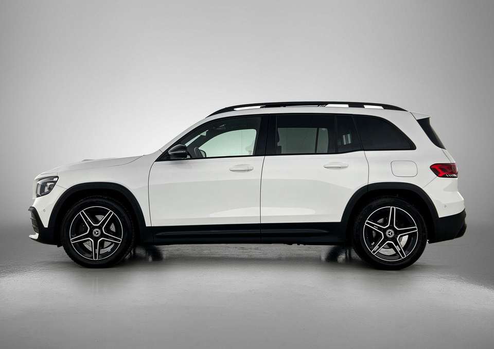 Mercedes-Benz GLB 200 - Imagem 2