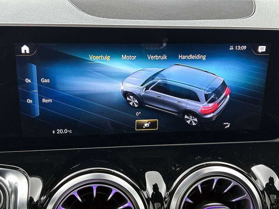 Mercedes-Benz GLB 200 - Imagem 11