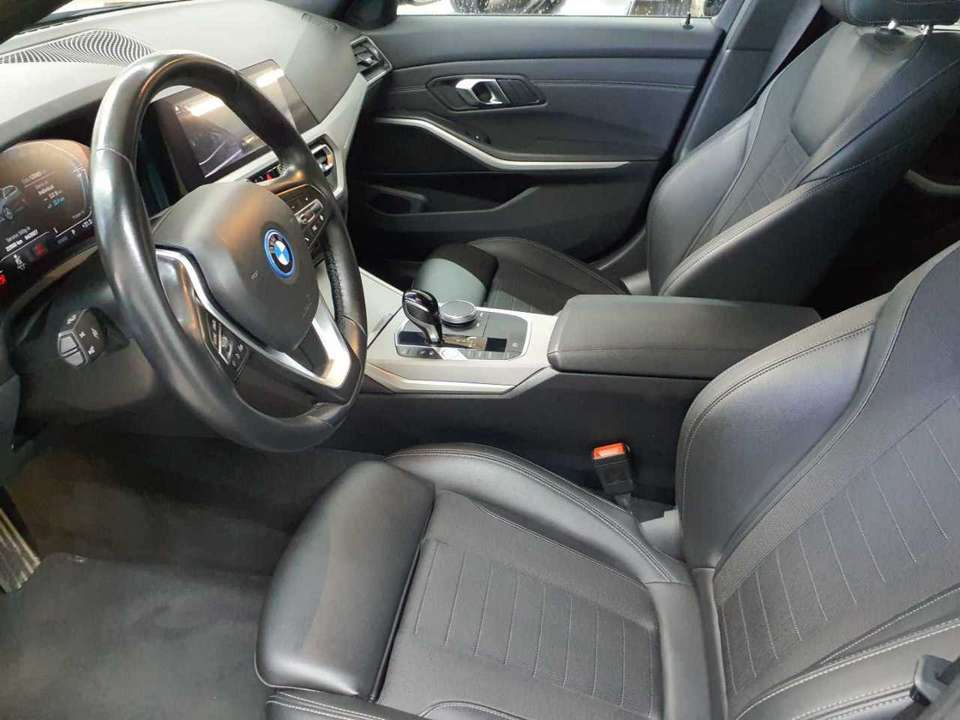 BMW 320 - Imagem 3