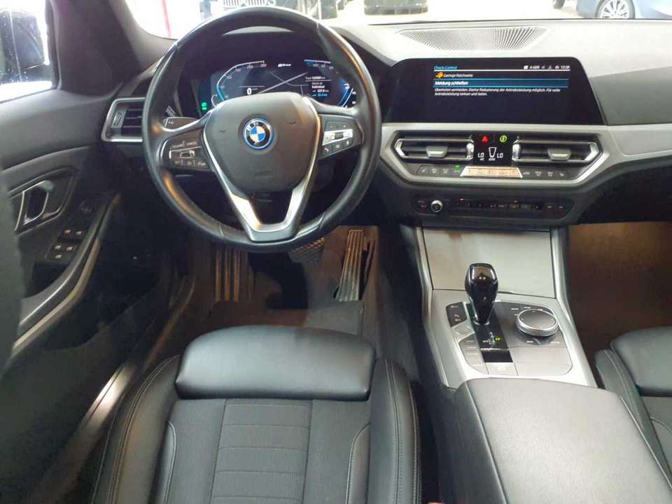 BMW 320 - Imagem 5