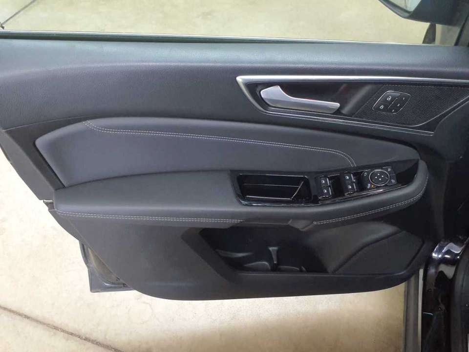 Ford Galaxy - Imagem 4