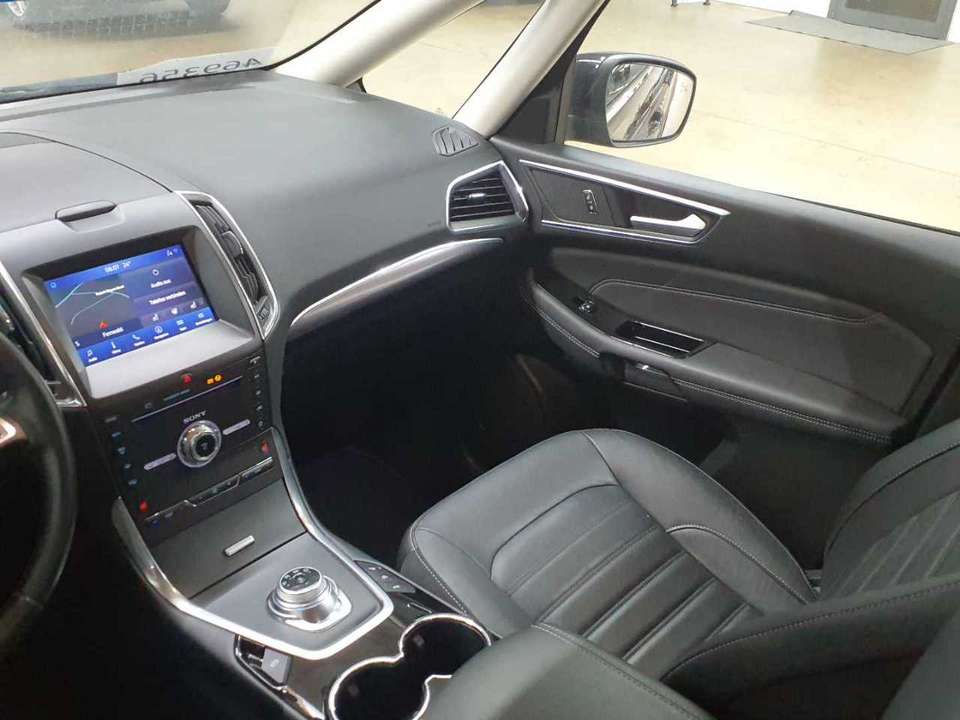 Ford Galaxy - Imagem 6