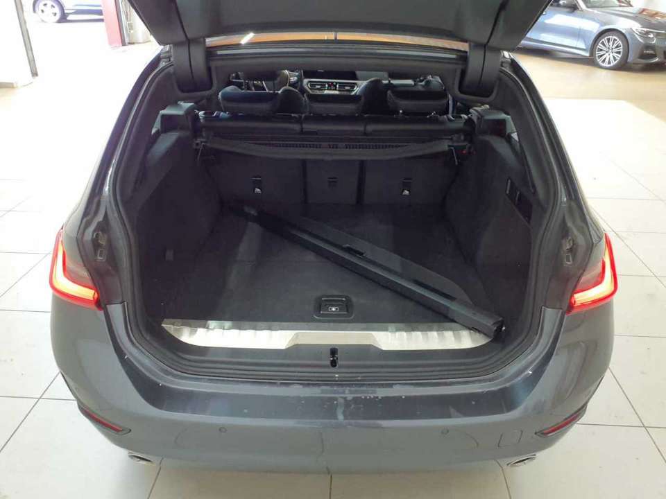 BMW 320 - Imagem 9