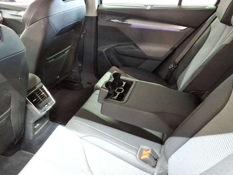 Skoda Enyaq - Imagem 8