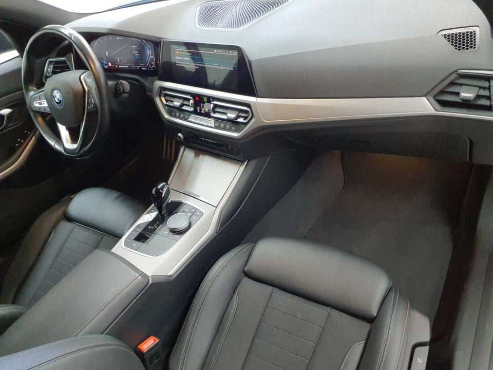 BMW 320 - Imagem 13