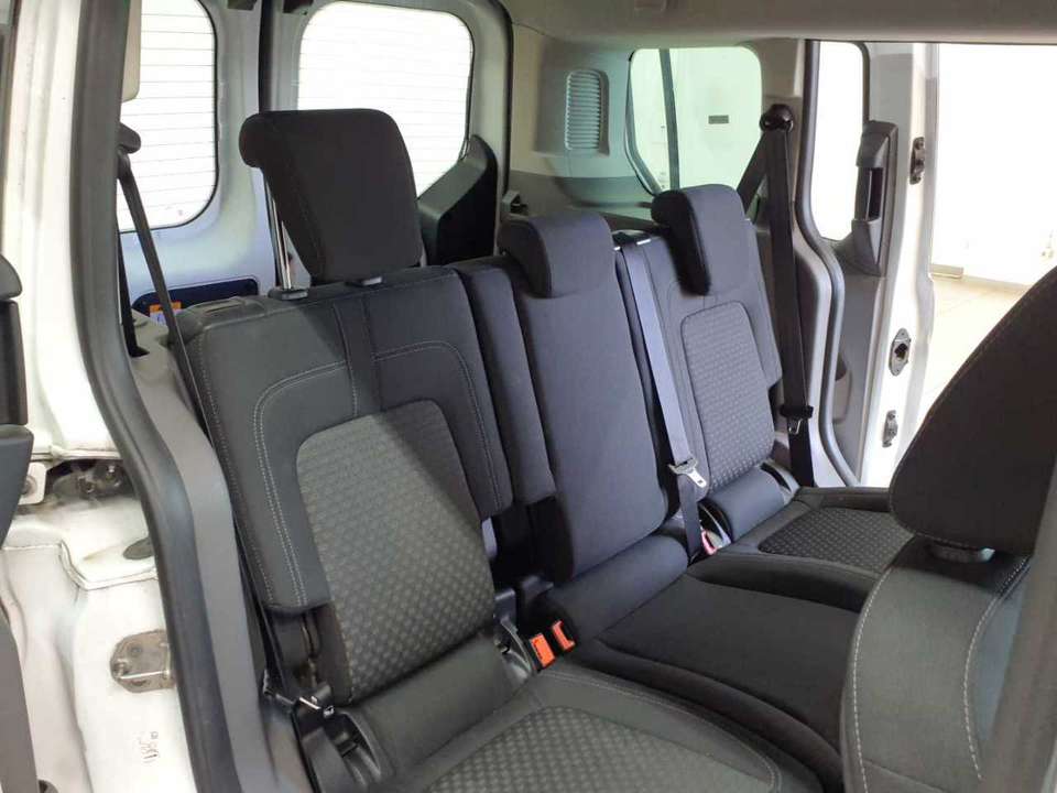Ford Transit - Imagem 9