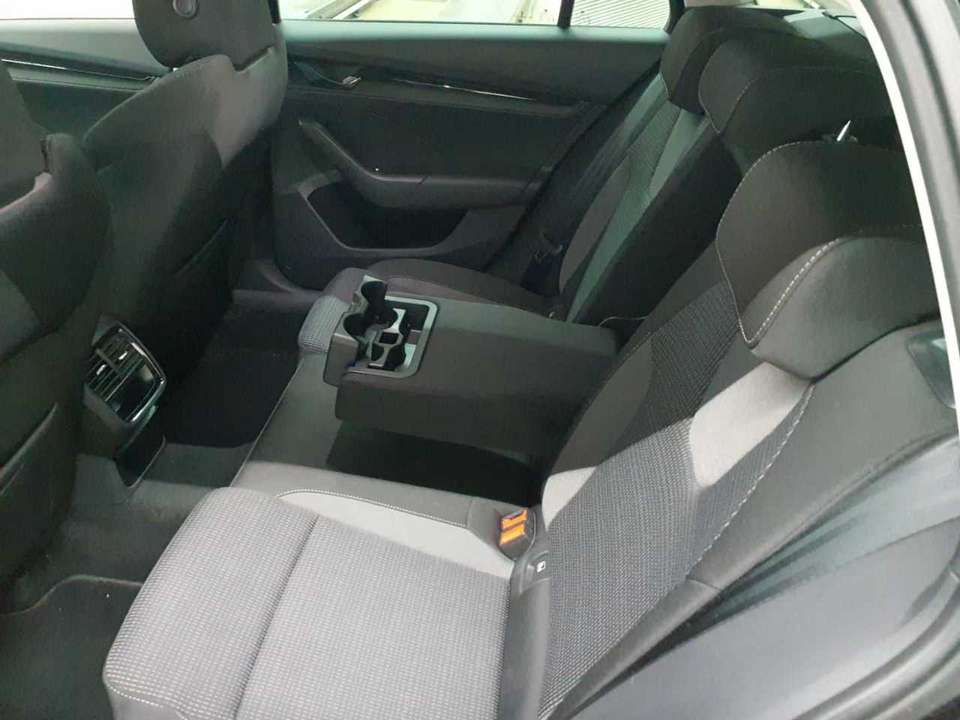 Skoda Octavia - Imagem 7