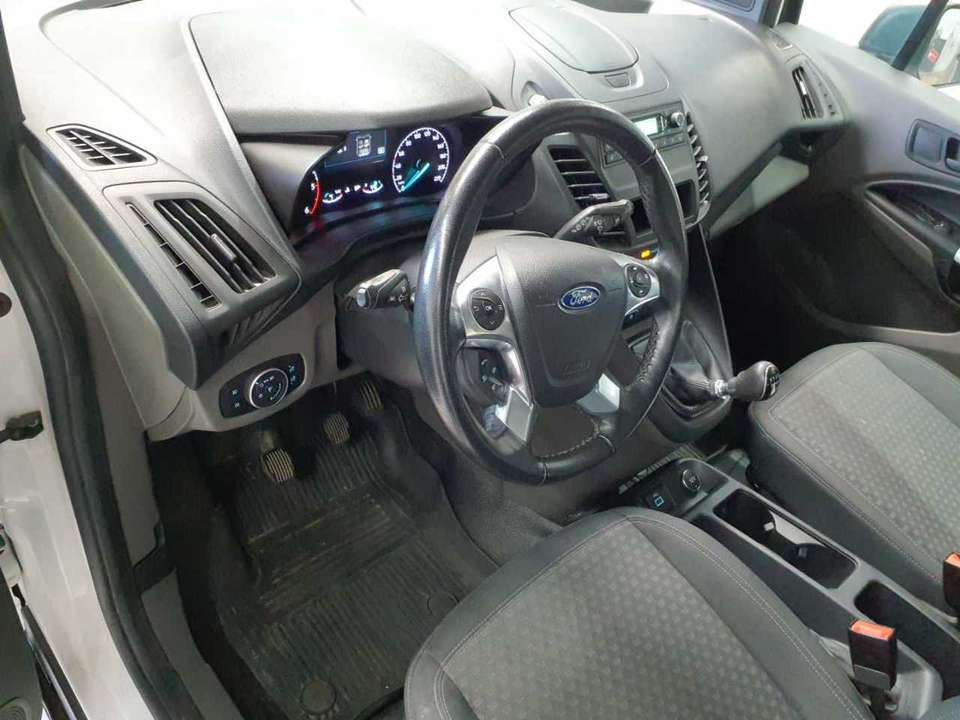 Ford Transit - Imagem 11