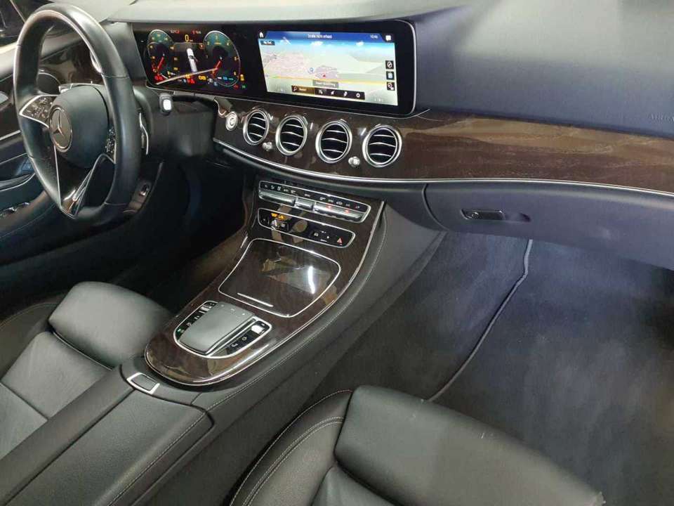 Mercedes-Benz E 220 - Imagem 14