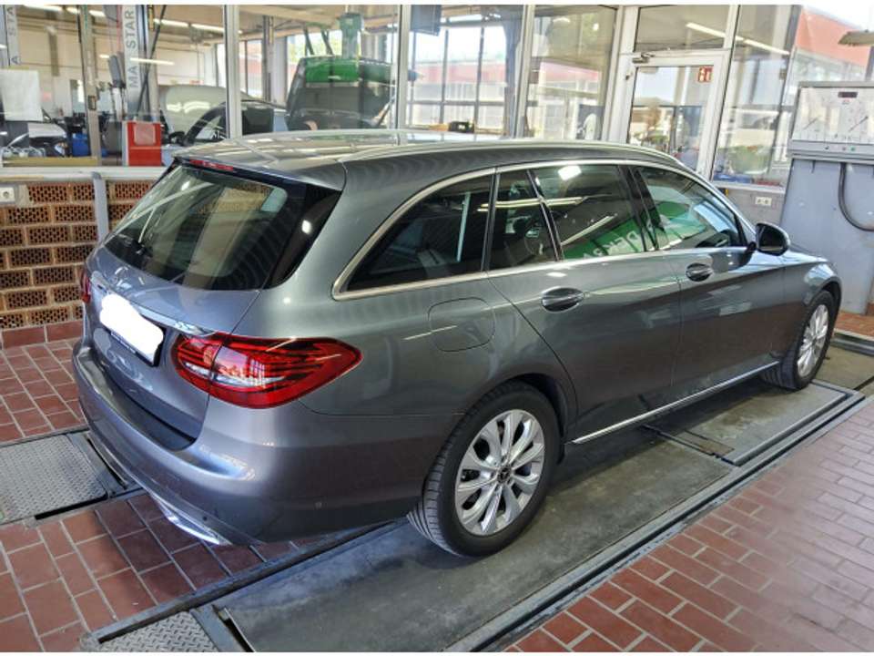 Mercedes-Benz C 200 - Imagem 6