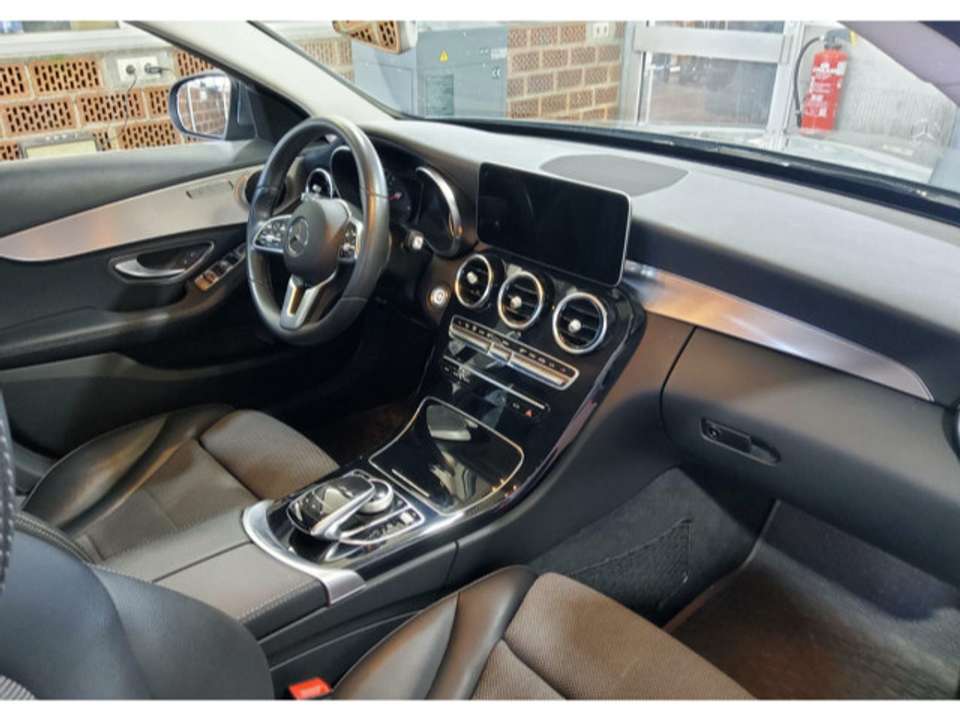 Mercedes-Benz C 200 - Imagem 7