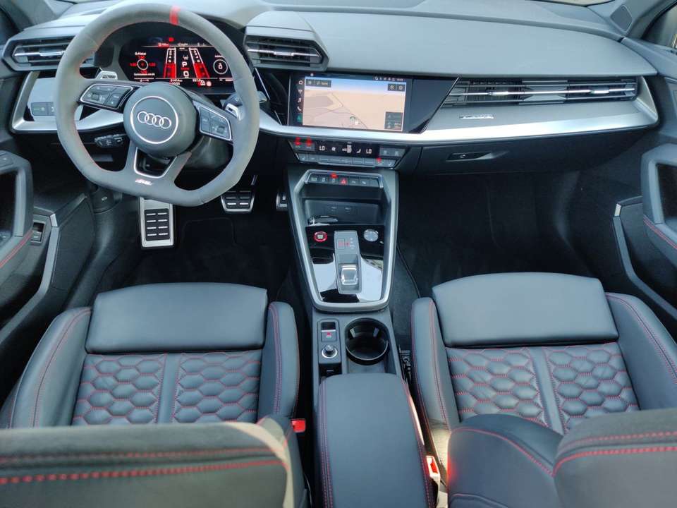 Audi RS3 - Imagem 10