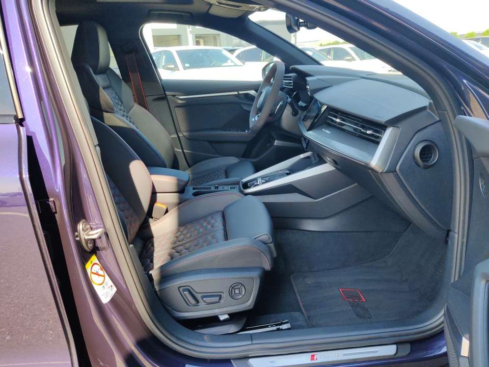 Audi RS3 - Imagem 15
