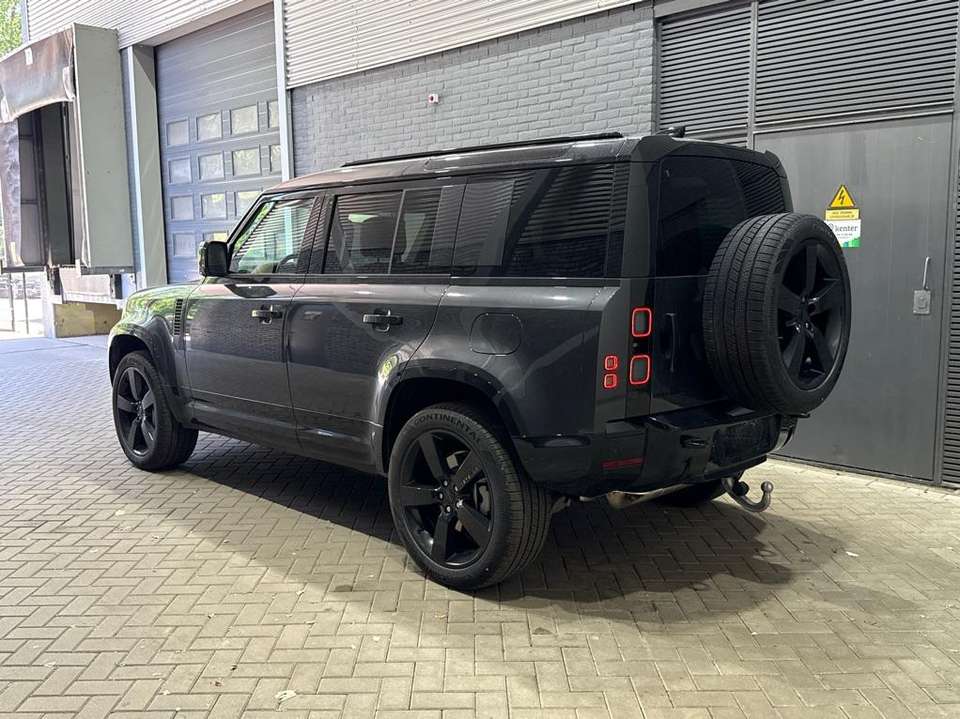 Land Rover Defender - Imagem 3