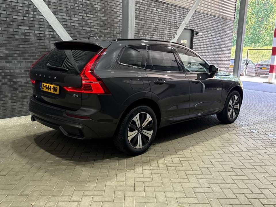 Volvo XC60 - Imagem 2
