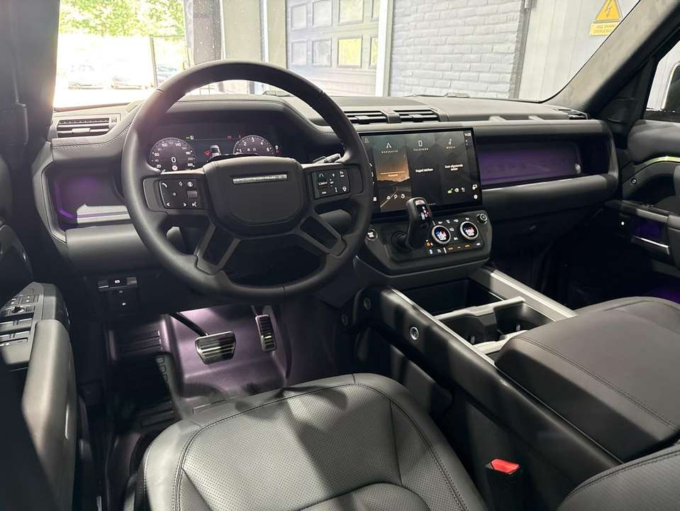 Land Rover Defender - Imagem 5