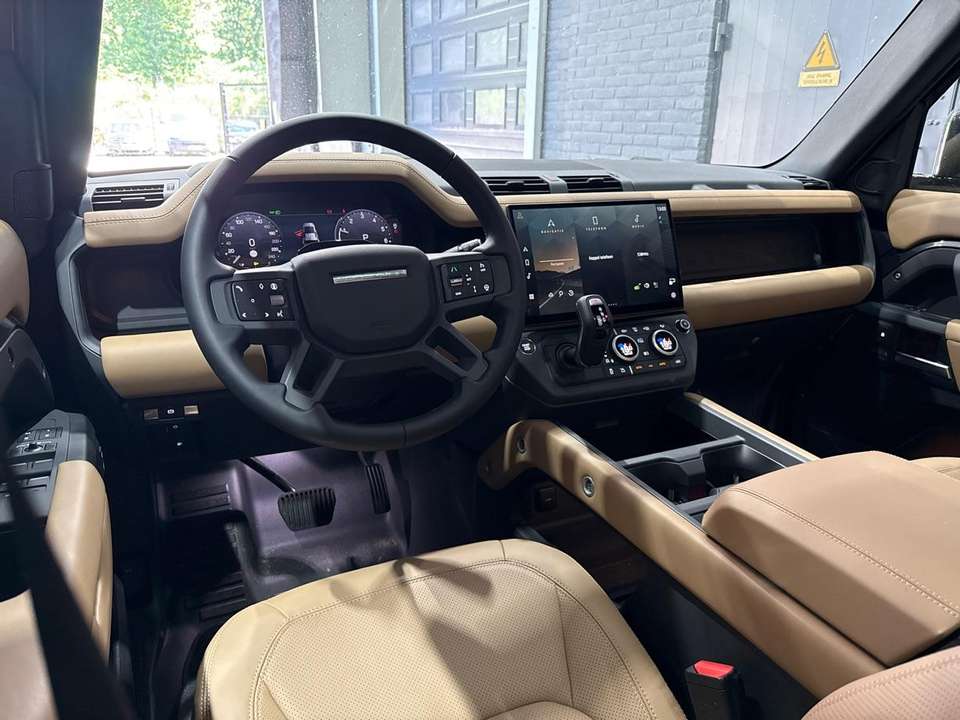 Land Rover Defender - Imagem 5