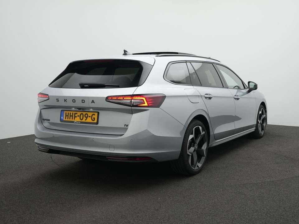 Skoda Superb - Imagem 4