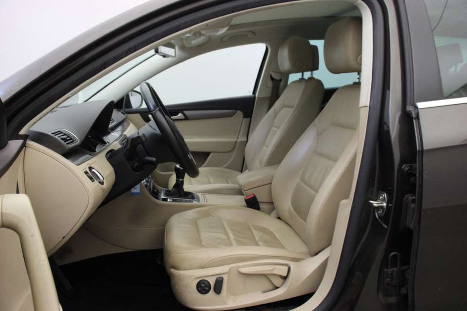 Volkswagen Passat Variant - Imagem 8