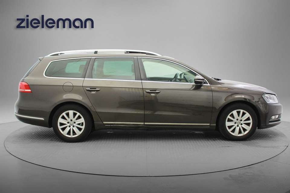 Volkswagen Passat Variant - Imagem 14