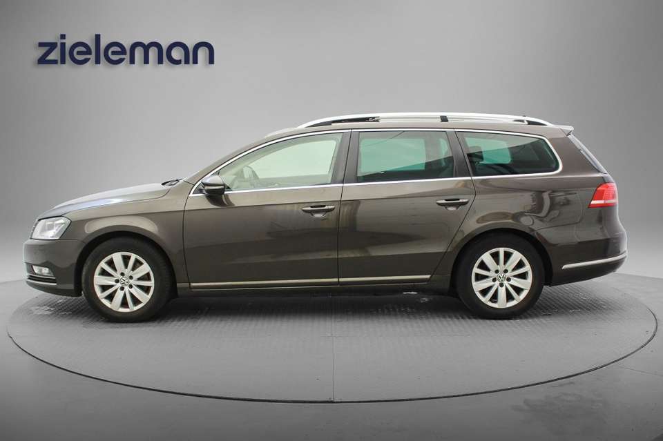 Volkswagen Passat Variant - Imagem 17