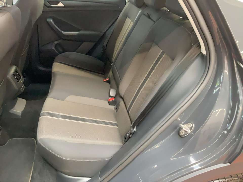 Volkswagen T-Roc - Imagem 13