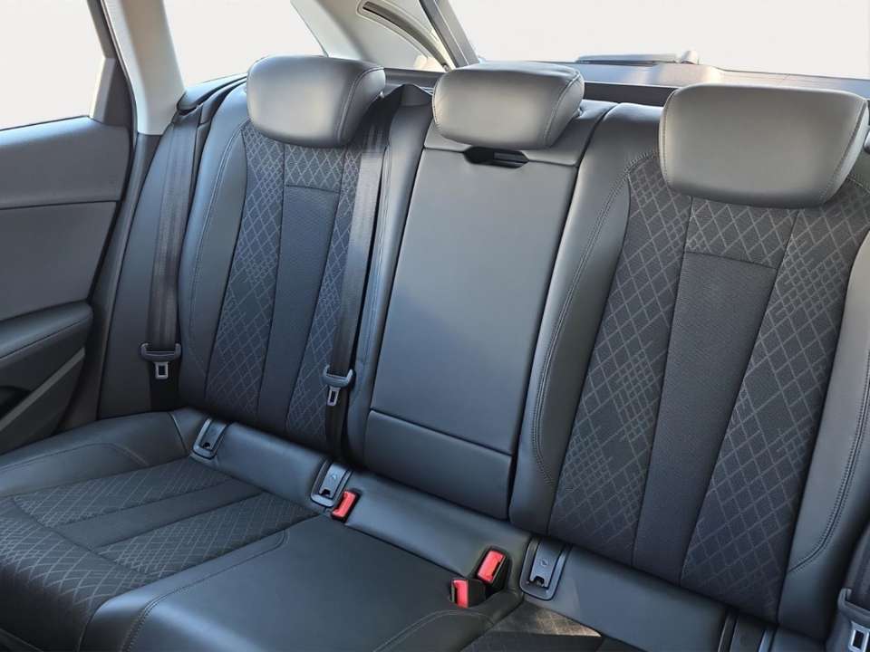 Audi A4 - Imagem 13