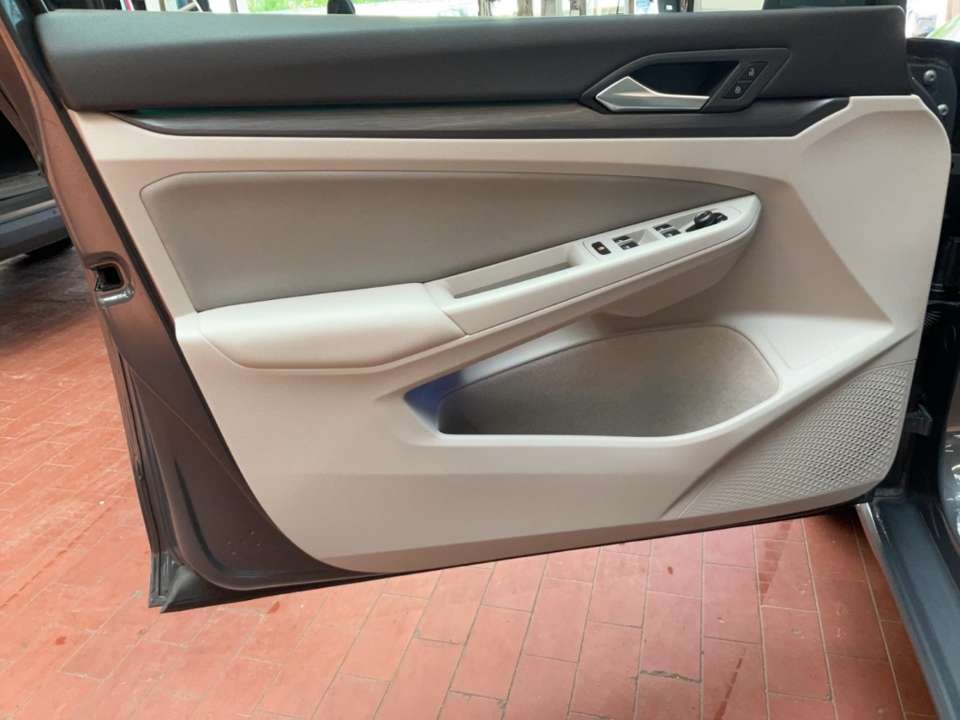 Volkswagen Golf - Imagem 12