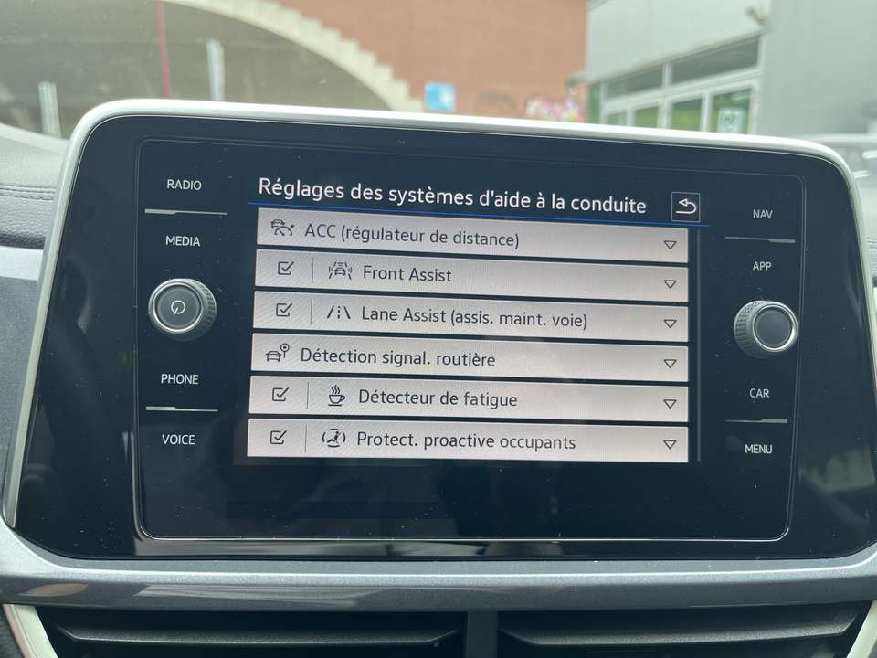 Volkswagen T-Roc - Imagem 13