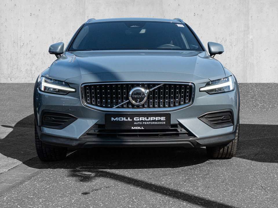 Volvo V60 Cross Country - Imagem 3