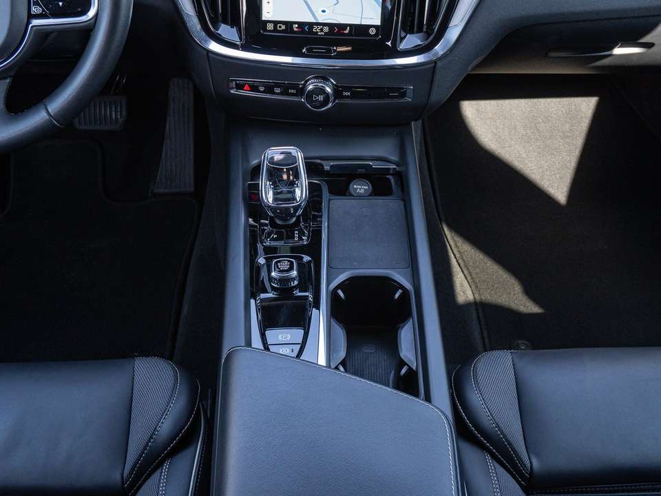 Volvo V60 Cross Country - Imagem 13