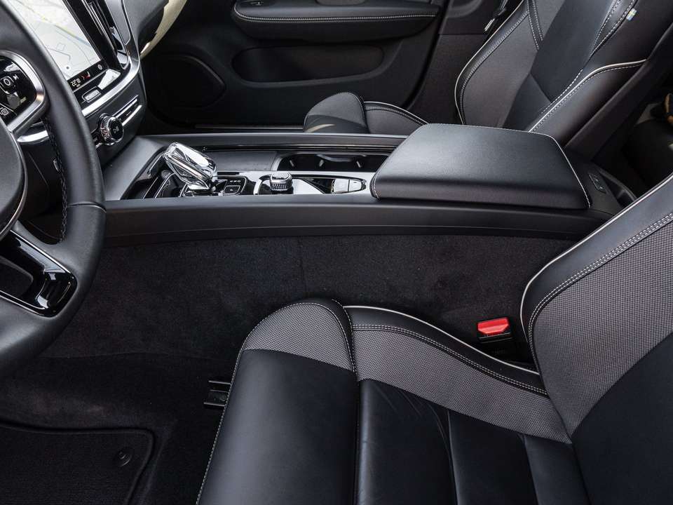 Volvo V60 Cross Country - Imagem 14