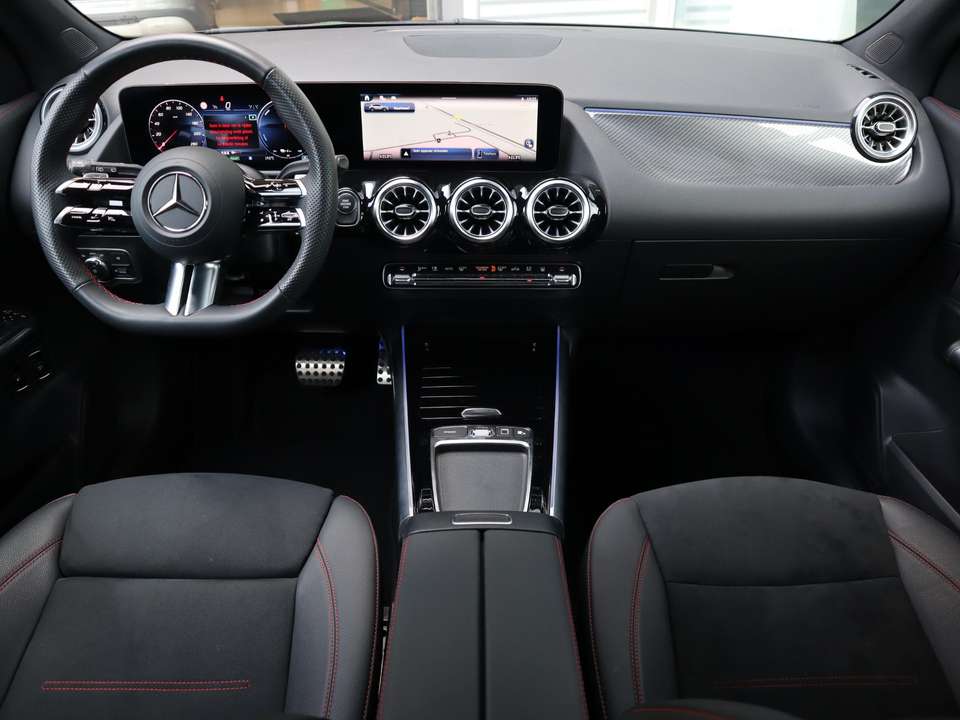 Mercedes-Benz GLA 250 - Imagem 12