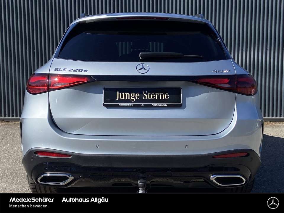 Mercedes-Benz GLC 220 - Imagem 12