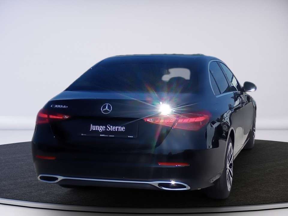 Mercedes-Benz C 300 - Imagem 4