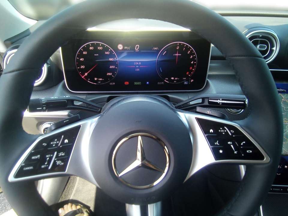 Mercedes-Benz C 300 - Imagem 10