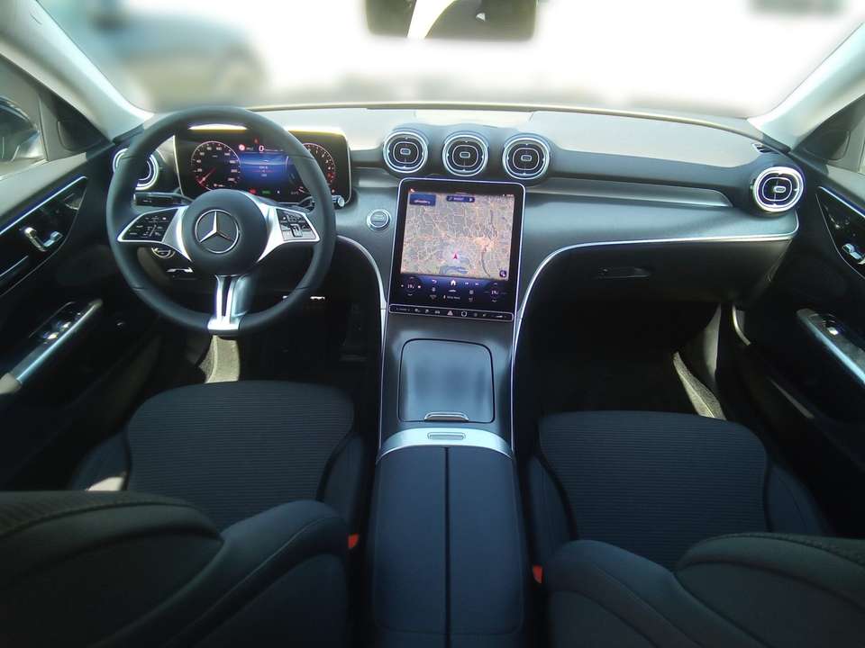Mercedes-Benz C 300 - Imagem 12