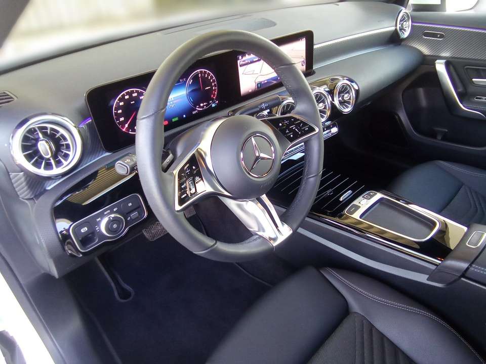 Mercedes-Benz A 250 - Imagem 9