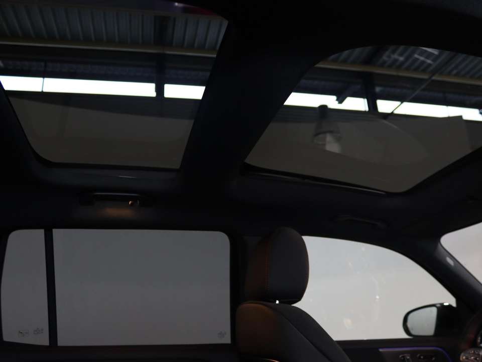 Mercedes-Benz EQB 300 - Imagem 10