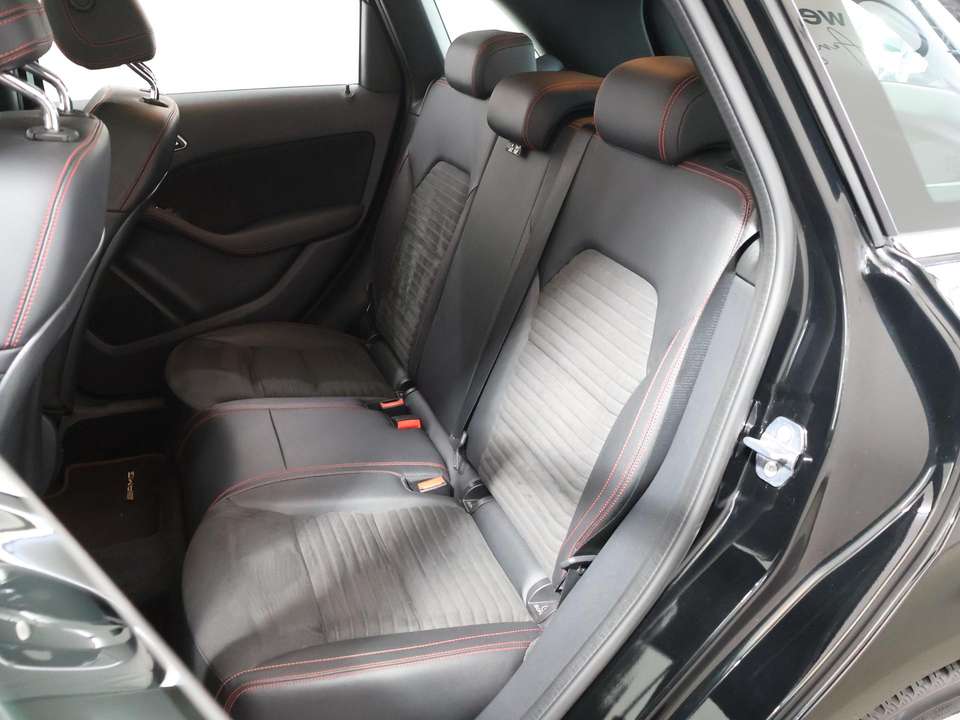 Mercedes-Benz B 180 - Imagem 11