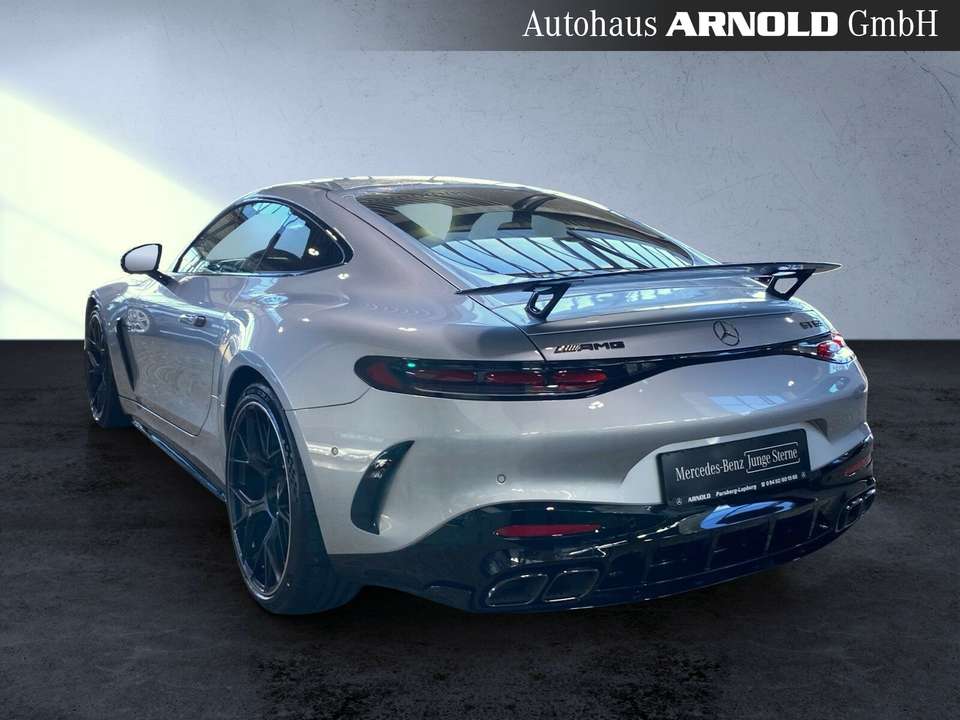 Mercedes-Benz AMG GT - Imagem 4