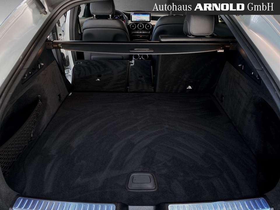 Mercedes-Benz GLC 300 - Imagem 11