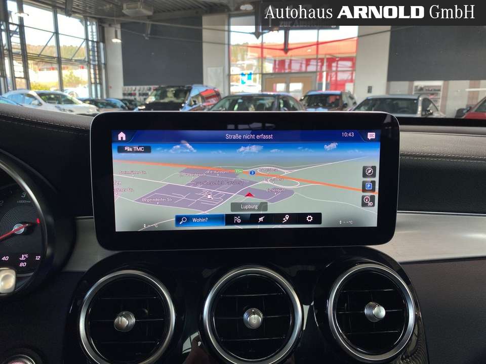 Mercedes-Benz GLC 300 - Imagem 12