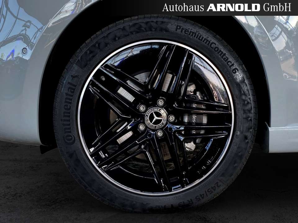 Mercedes-Benz V 300 - Imagem 15